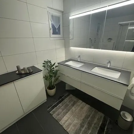 Cosy Avec Vue Sublime * Кран-Монтана